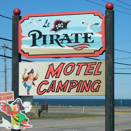 Motel & Camping Le Pirate Cap-Chat Exteriér fotografie