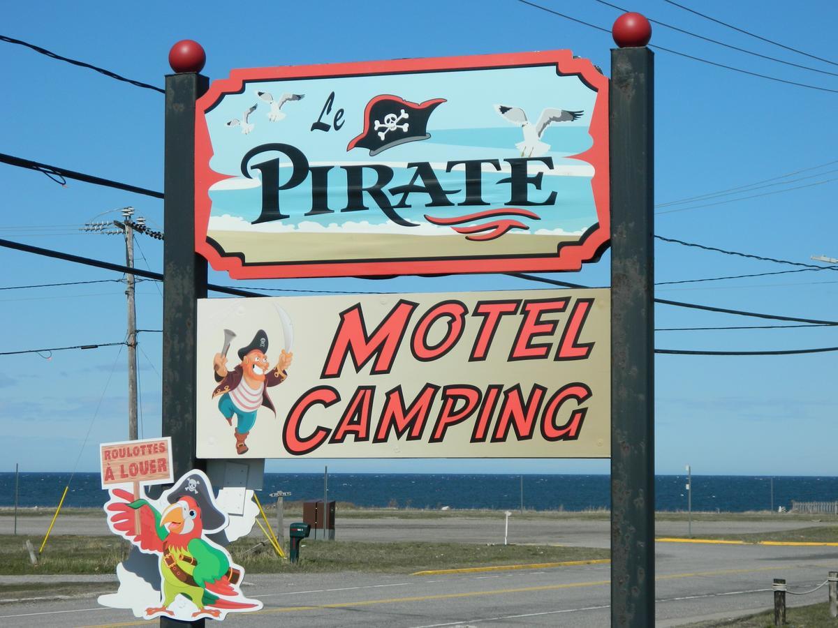 Motel & Camping Le Pirate Cap-Chat Exteriér fotografie